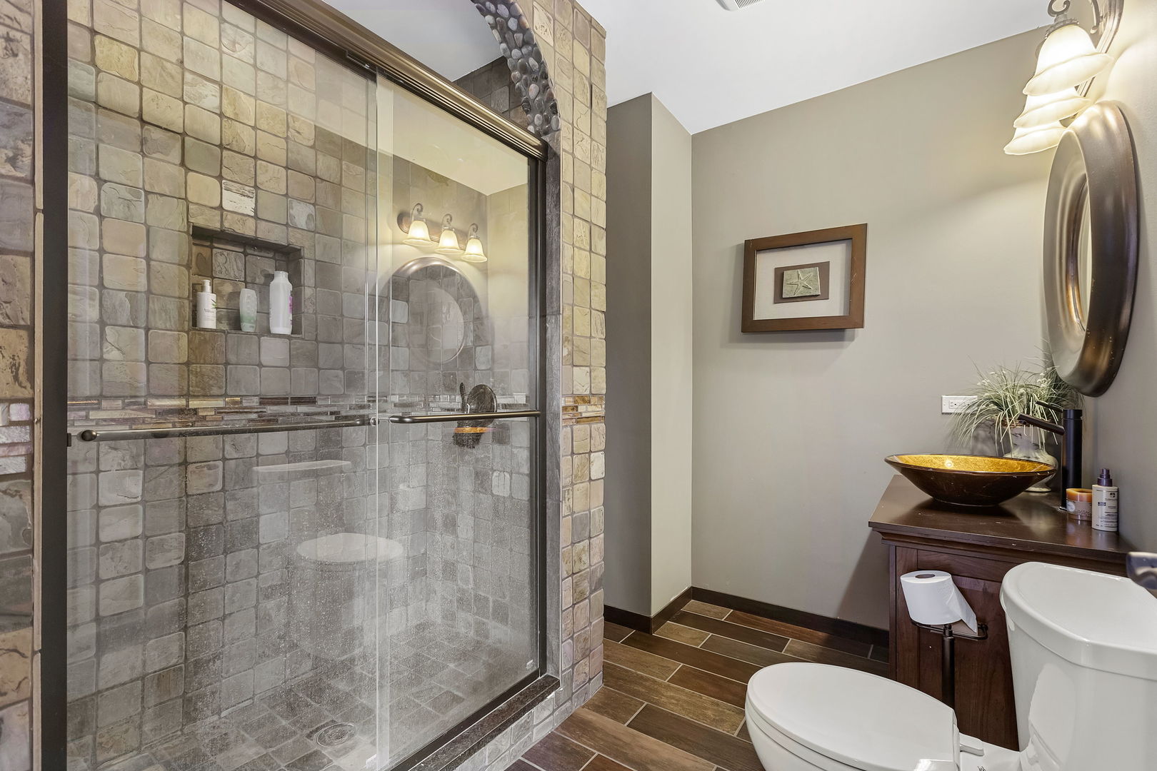 St. Charles, Illinois, 60175, United States, 6 Bedrooms Bedrooms, ,8 BathroomsBathrooms,Residential,For Sale,1940364