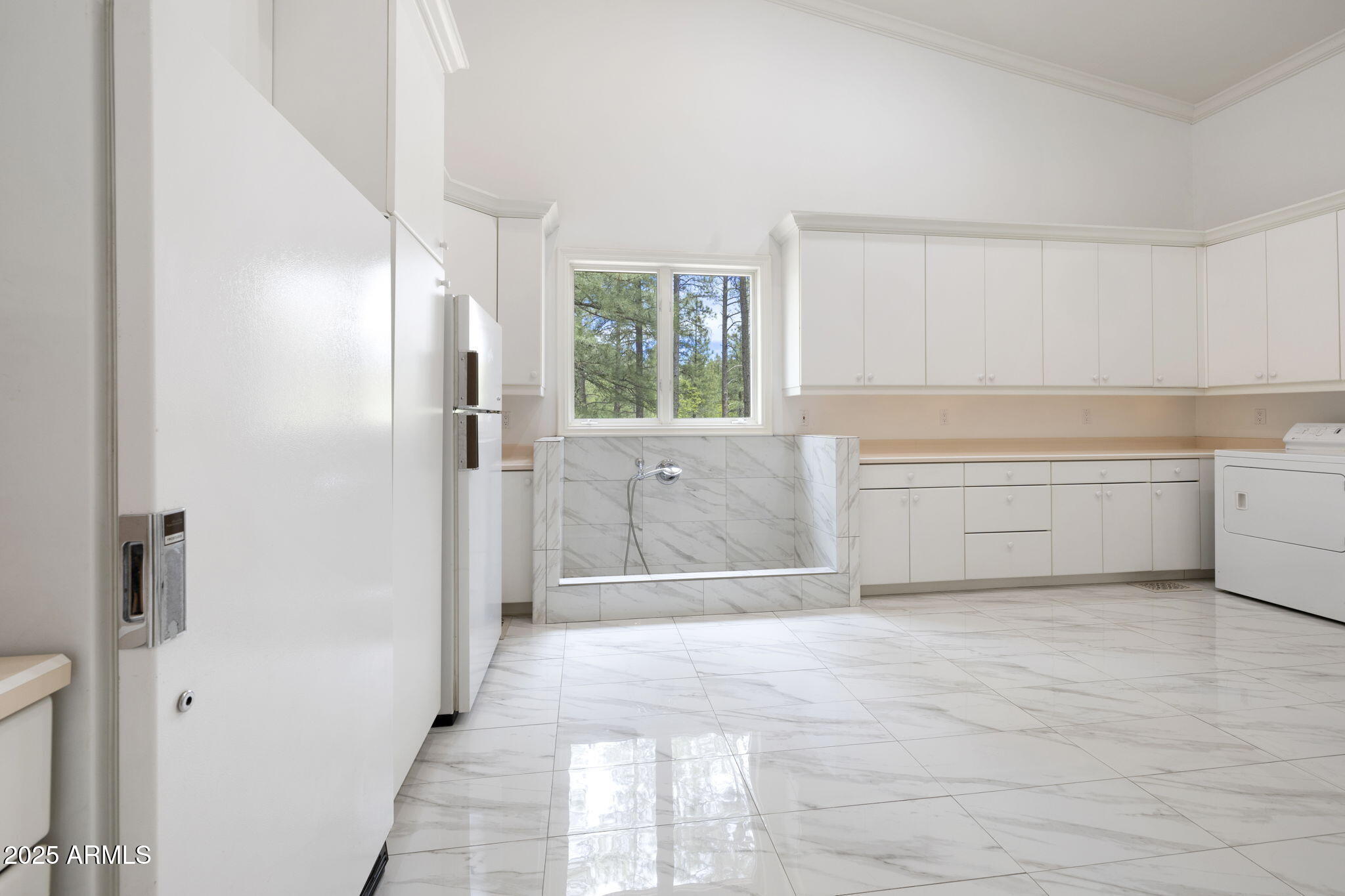 Munds Park, Arizona, 86017, United States, 5 Bedrooms Bedrooms, ,4 BathroomsBathrooms,Residential,For Sale,1932154