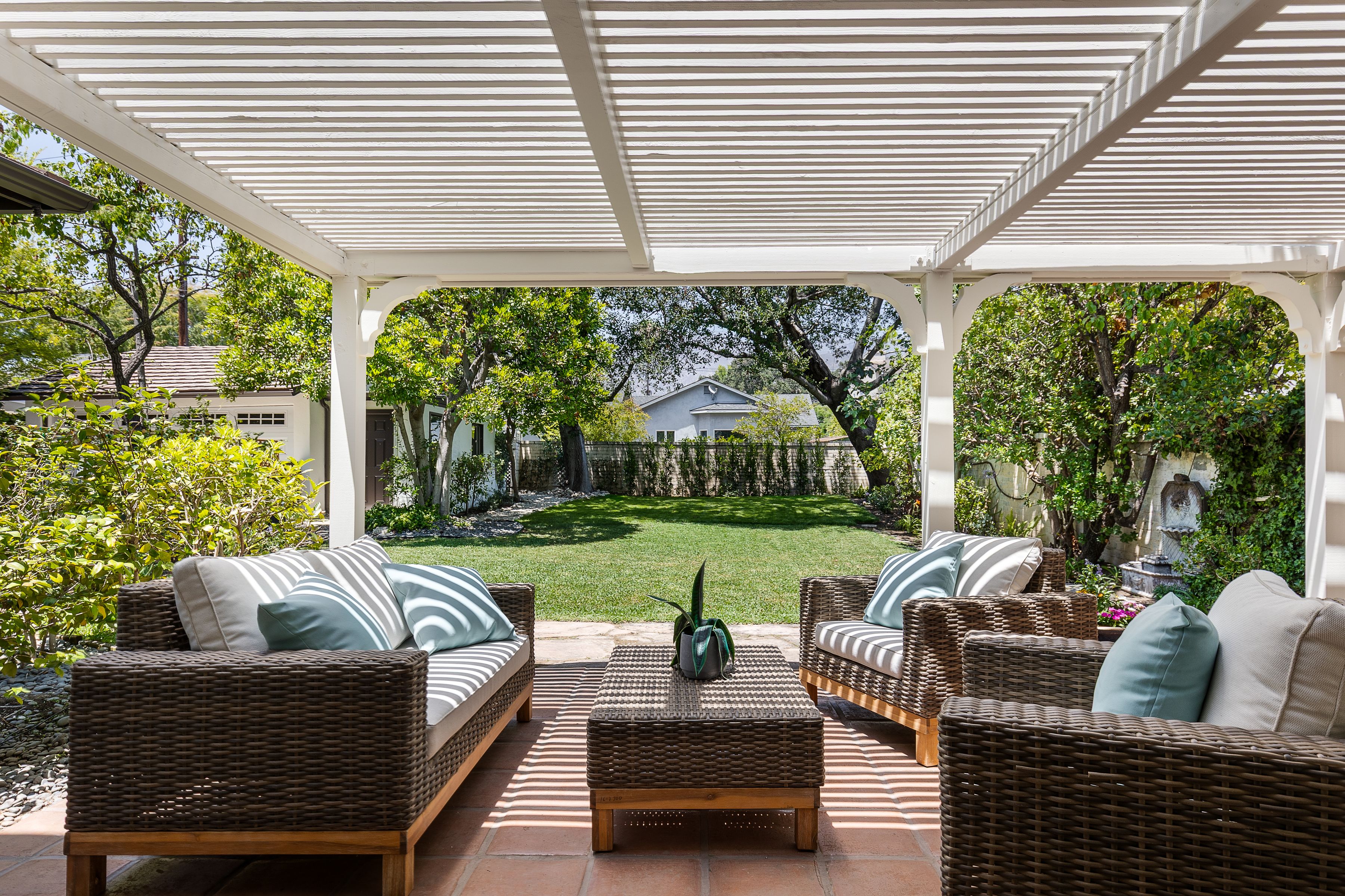  2437 Lambert Drive - 物件實景
