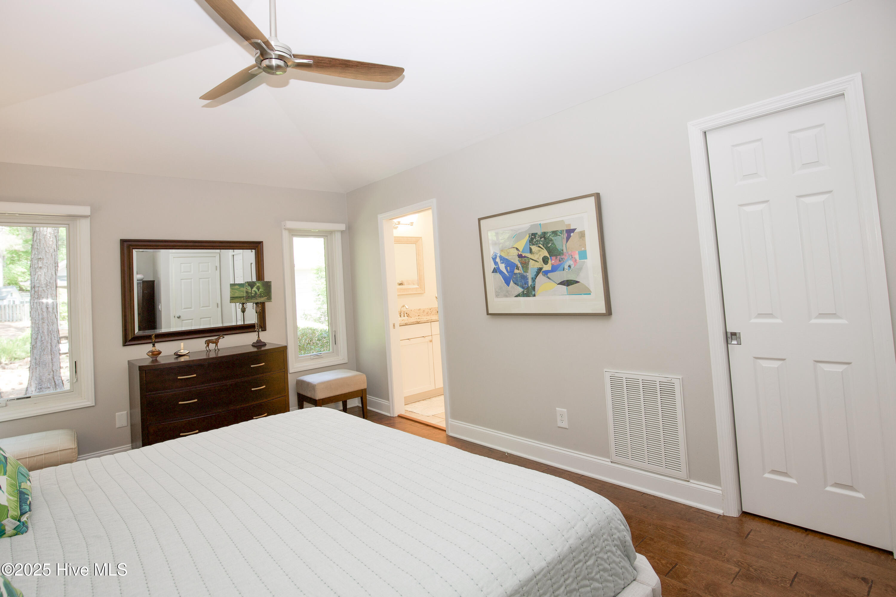 Pinehurst, North Carolina, 28374, United States, 3 Bedrooms Bedrooms, ,2 BathroomsBathrooms,Residential,For Sale,1874358