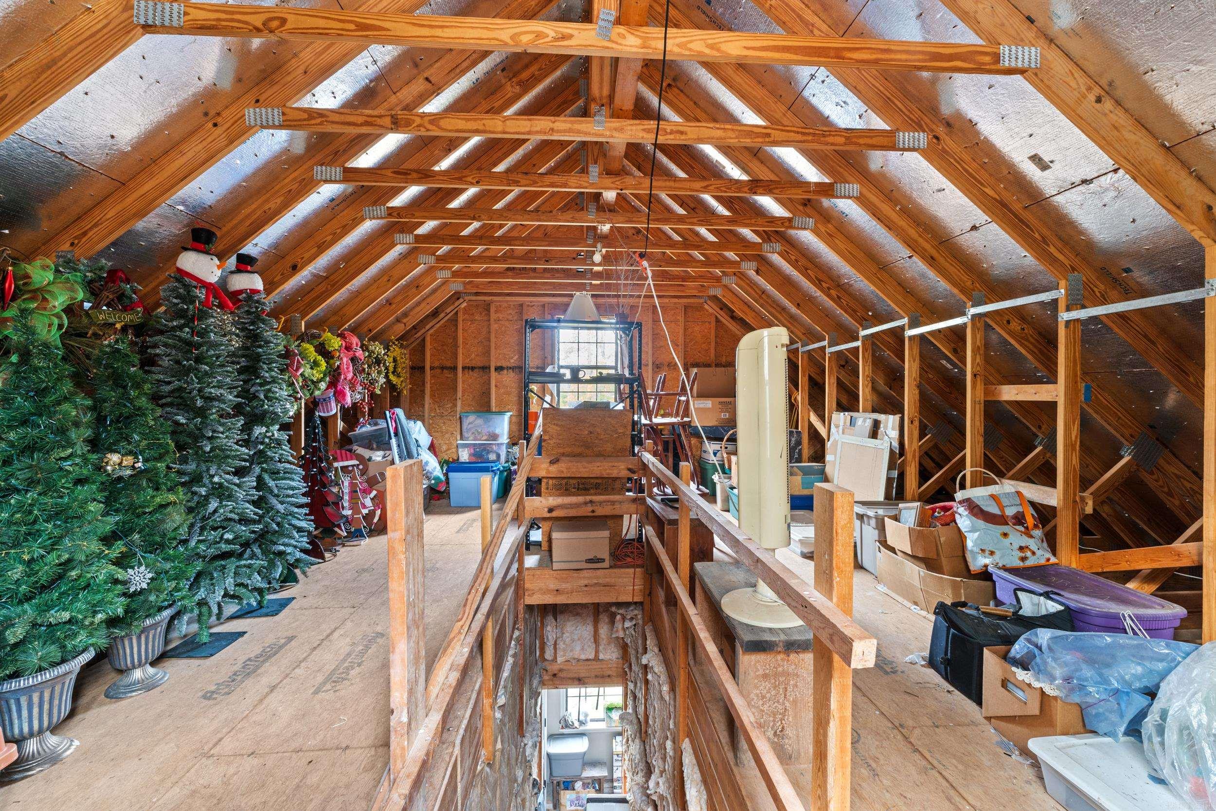 Benton, Arkansas, 72019, United States, 5 Bedrooms Bedrooms, ,5 BathroomsBathrooms,Residential,For Sale,1994401