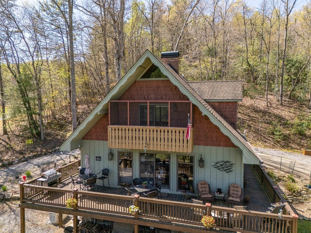 Hayesville, North Carolina, 28904, United States, 3 Bedrooms Bedrooms, ,3 BathroomsBathrooms,Residential,For Sale,1834730