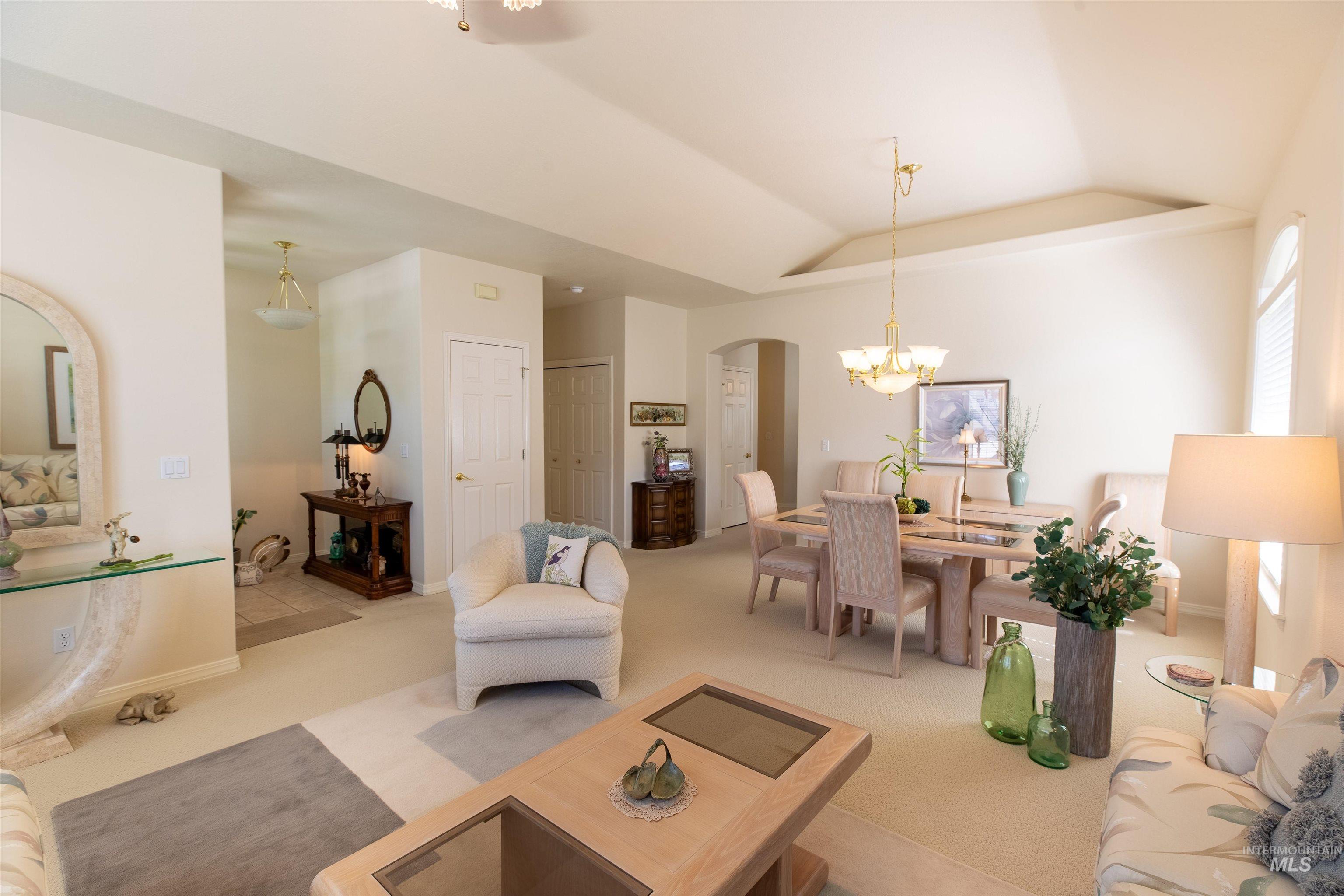 Meridian, Idaho, 83646, United States, 2 Bedrooms Bedrooms, ,Residential,For Sale,1889907
