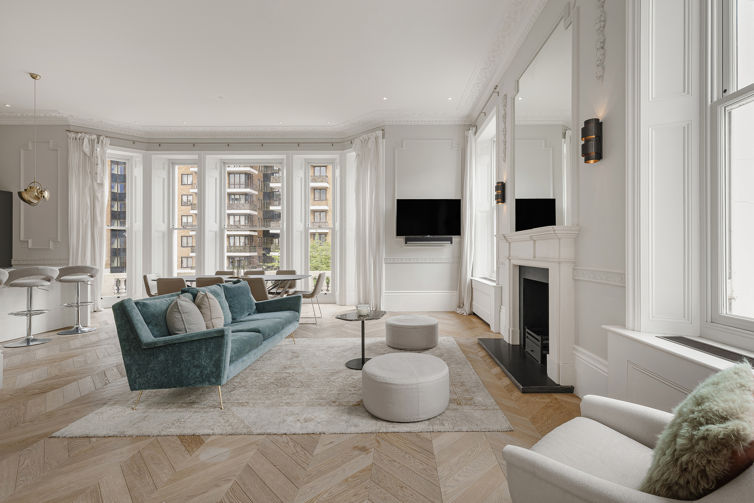  A Grand Lateral Apartment with Direct Lift Access in South Kensington - 物件實景