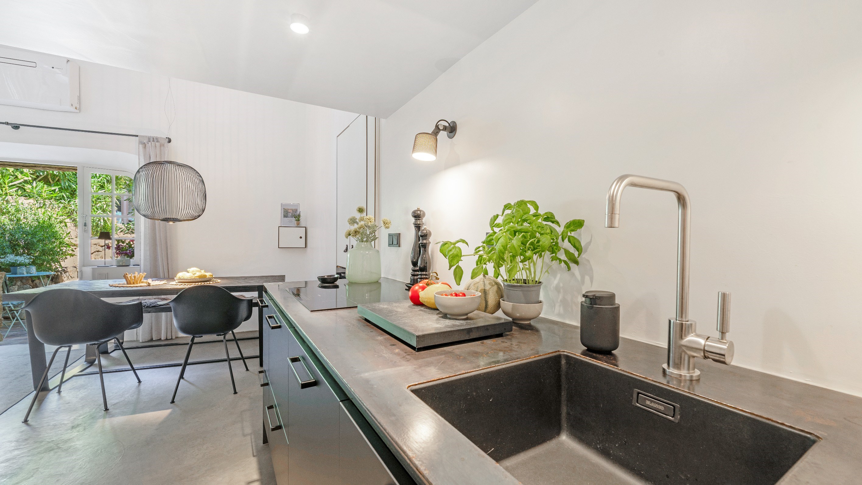  Ramatuelle village house fully renovated, furnished and steps from Pampelonne b… - 物件實景