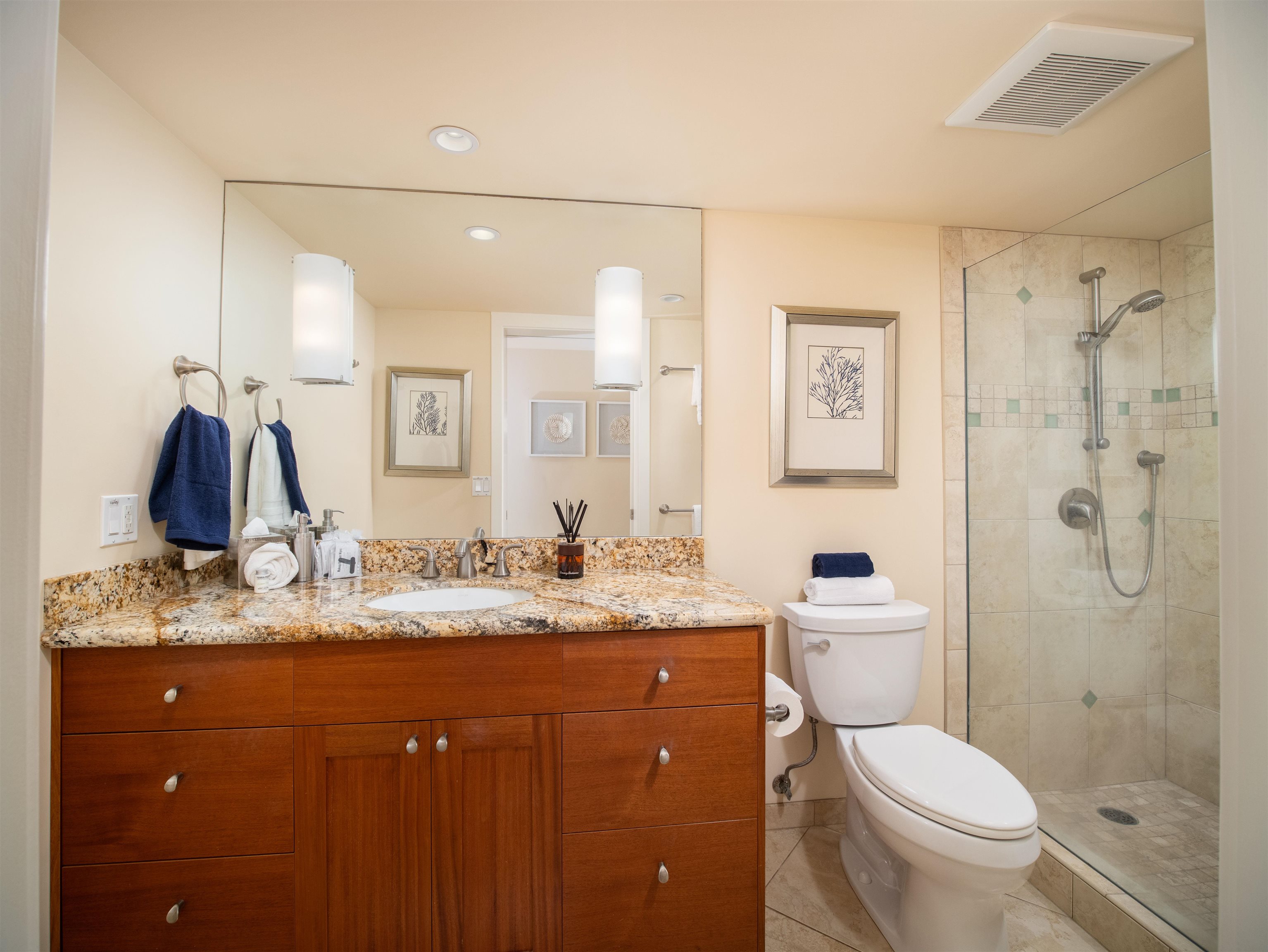 Kihei, Hawaii, 96753, United States, 2 Bedrooms Bedrooms, ,2 BathroomsBathrooms,Residential,For Sale,1989606