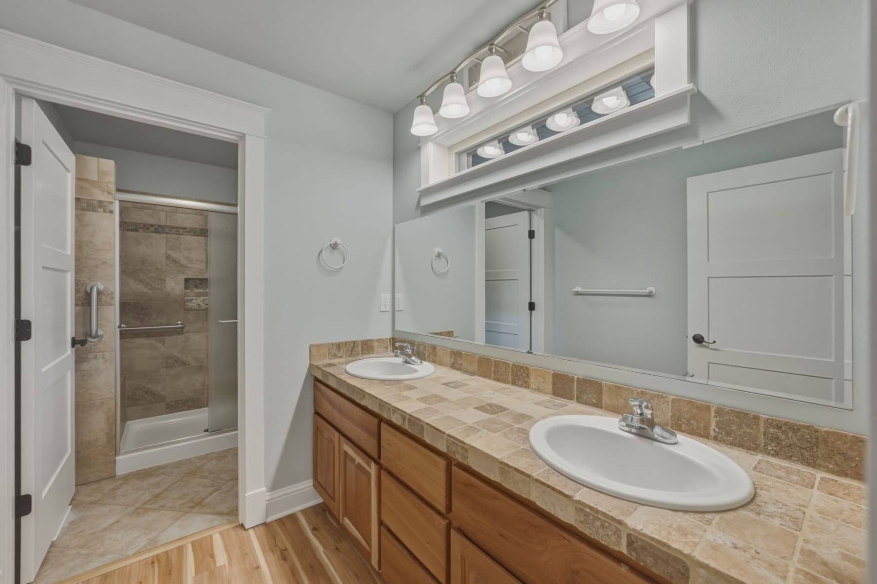  2409 NW Hillpine Court Bend, OR 97703 - 物件實景