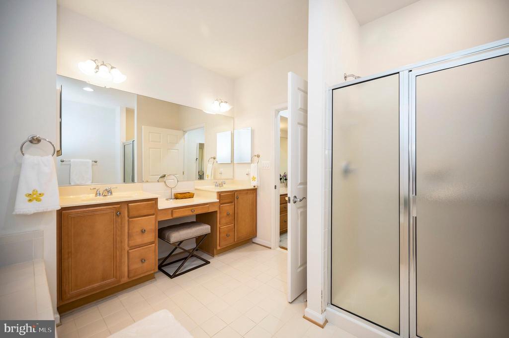 Fredericksburg, Virginia, 22401, United States, 3 Bedrooms Bedrooms, ,3 BathroomsBathrooms,Residential,For Sale,1911277