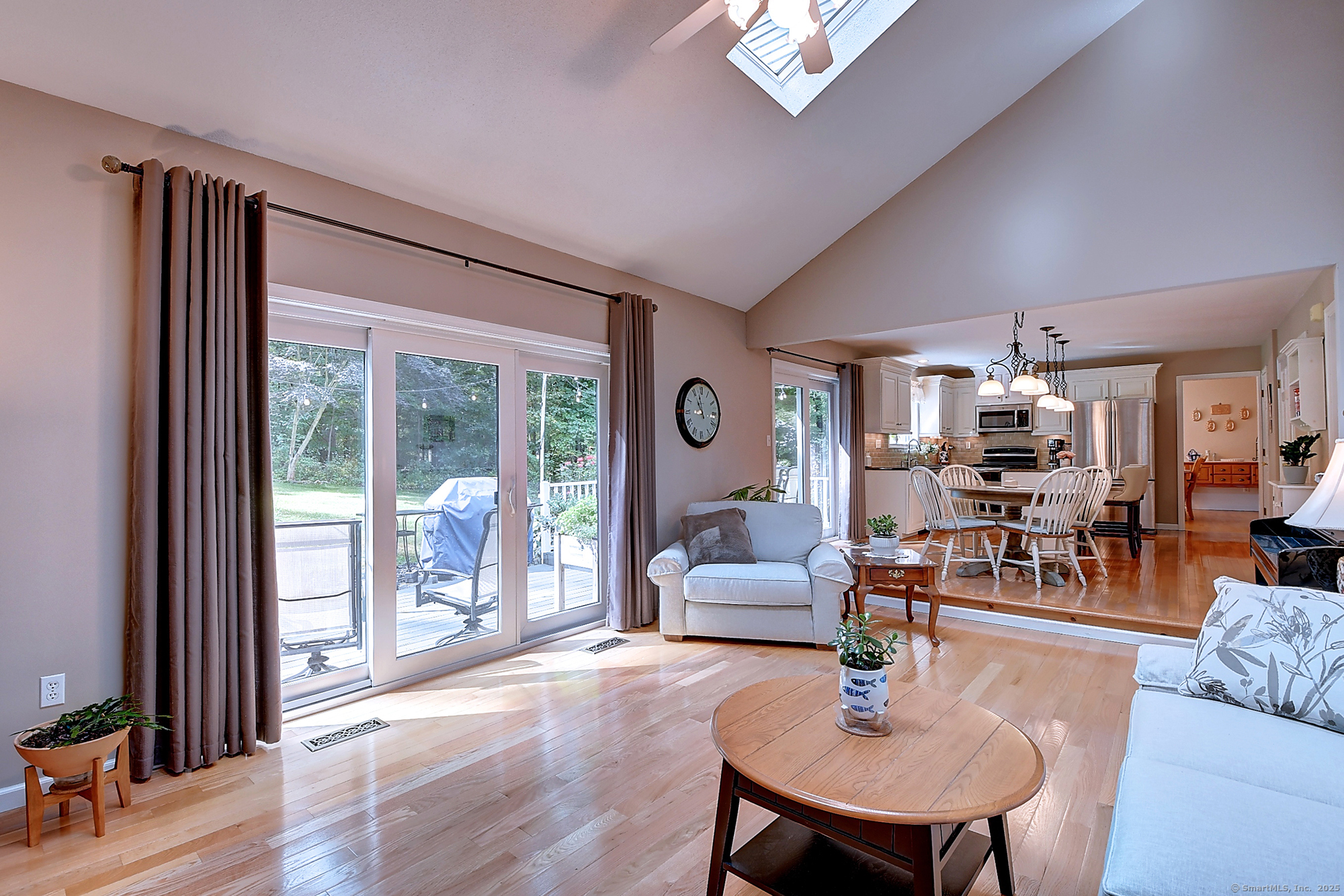 Cheshire, Connecticut, 06410, United States, 3 Bedrooms Bedrooms, ,3 BathroomsBathrooms,Residential,For Sale,1987474