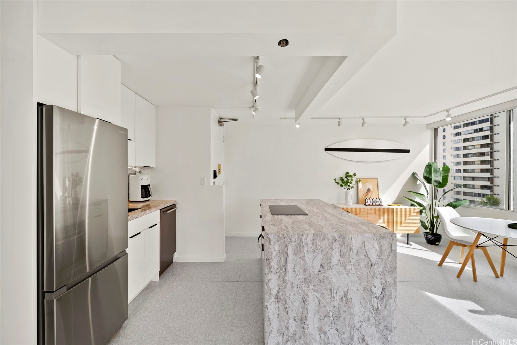 Honolulu, Hawaii, 96815, United States, 1 Bedroom Bedrooms, ,1 BathroomBathrooms,Residential,For Sale,1917865