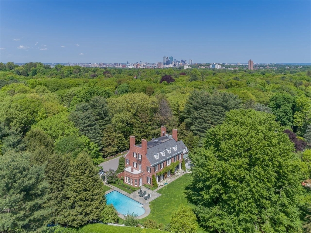 Brookline, Massachusetts, 02445, United States, 6 Bedrooms Bedrooms, ,6 BathroomsBathrooms,Residential,For Sale,1877606