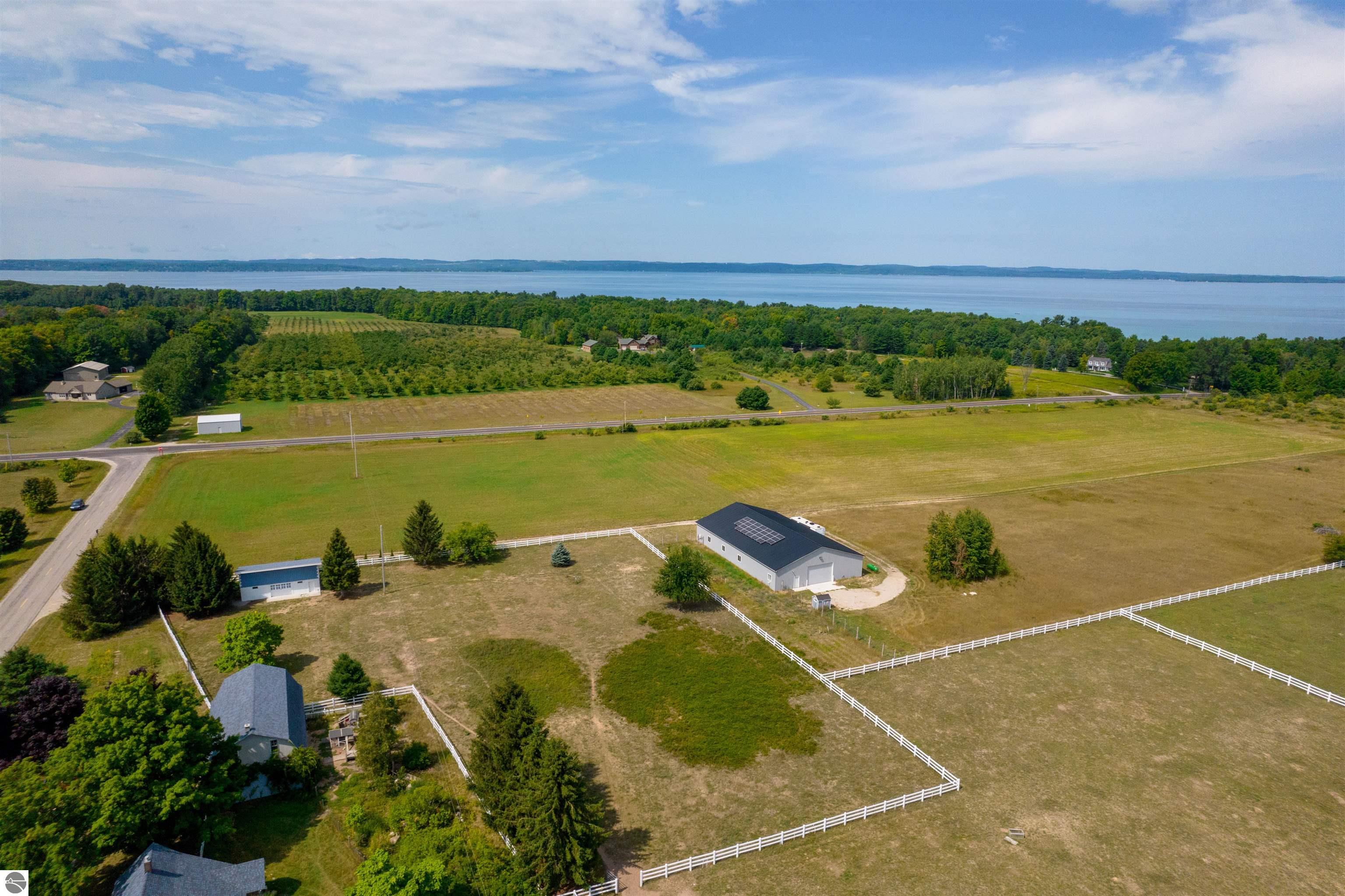 Traverse City, Michigan, 49686, United States, 3 Bedrooms Bedrooms, ,2 BathroomsBathrooms,Residential,For Sale,1819193