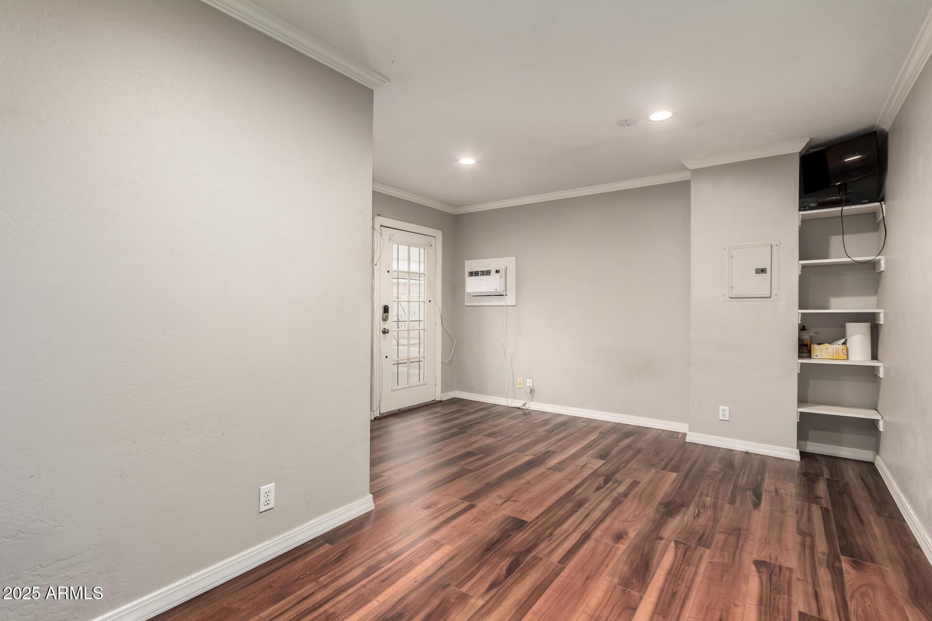 Phoenix, Arizona, 85007, United States, 4 Bedrooms Bedrooms, ,3 BathroomsBathrooms,Residential,For Sale,1980366