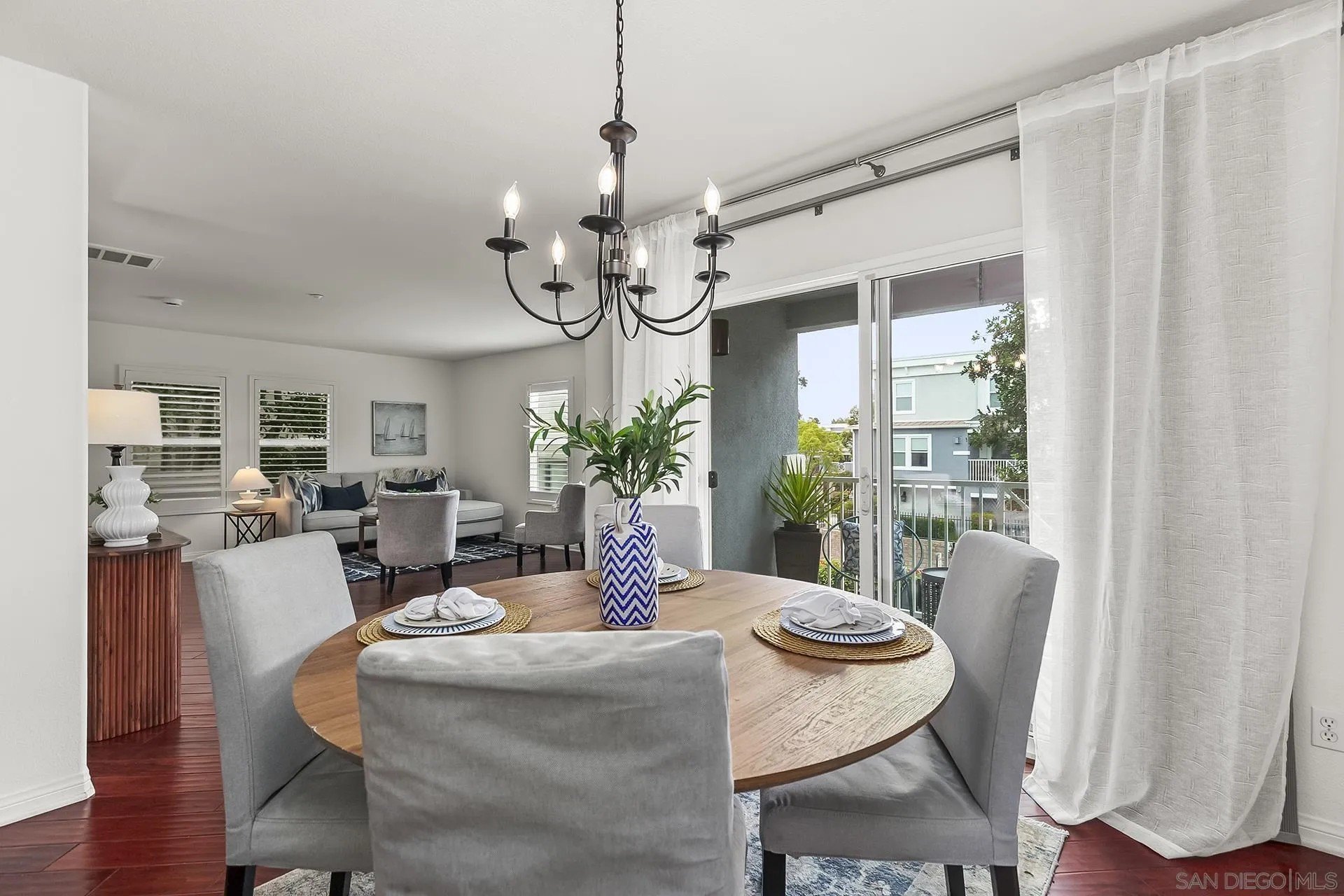 San Diego, California, 92106, United States, 2 Bedrooms Bedrooms, ,3 BathroomsBathrooms,Residential,For Sale,1919740