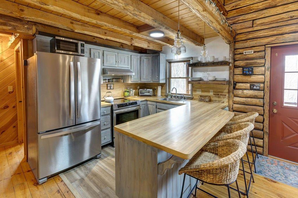 Roxbury, New York, 12474, United States, 3 Bedrooms Bedrooms, ,2 BathroomsBathrooms,Residential,For Sale,1793285