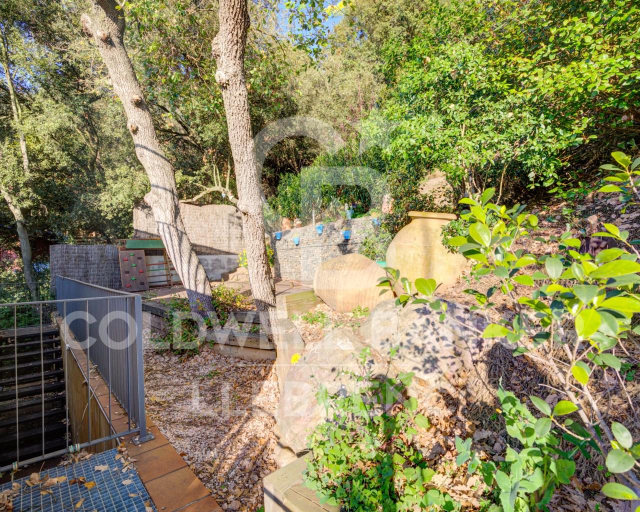 Barcelona, Barcelona, Sarri? - Sant Gervasi, Vallv, Barcelona, Catalonia, ES, 5 Bedrooms Bedrooms, ,4 BathroomsBathrooms,Residential,For Sale,Barcelona, Barcelona, Sarri? - Sant Gervasi, Vallv,1535931