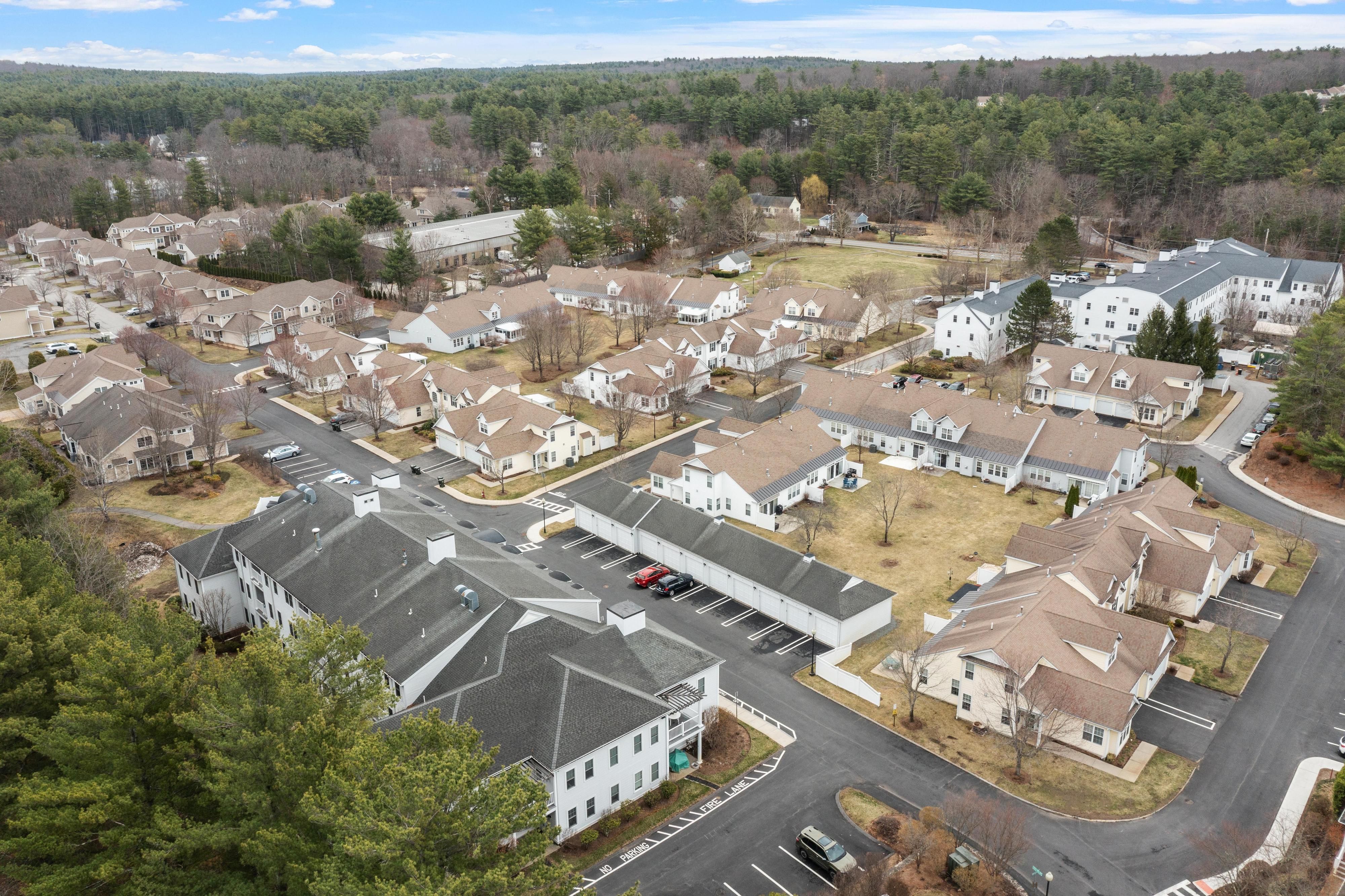  27 Hartland Way, Acton, MA, 01720 - 物件實景