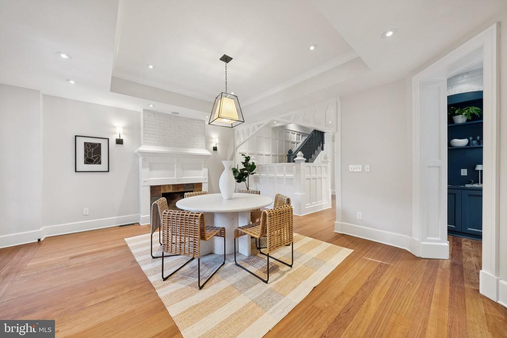 Washington, District of Columbia, 20009, United States, 4 Bedrooms Bedrooms, ,4 BathroomsBathrooms,Residential,For Sale,1902983