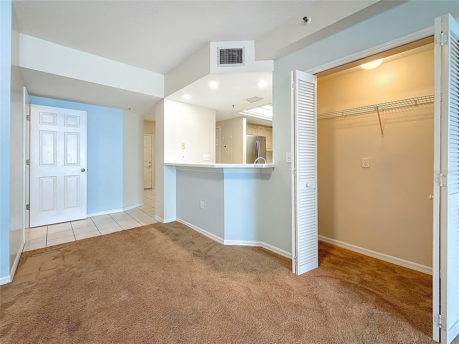 Madeira Beach, Florida, 33708, United States, 2 Bedrooms Bedrooms, ,2 BathroomsBathrooms,Residential,For Sale,1985682