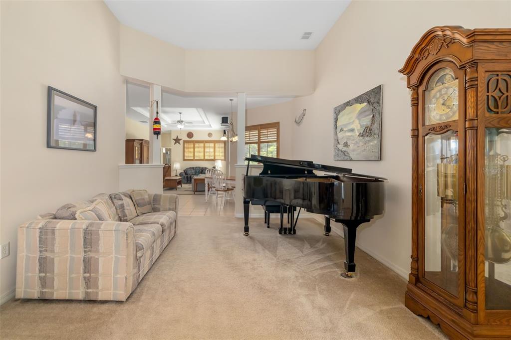 Bradenton, Florida, 34212, United States, 4 Bedrooms Bedrooms, ,3 BathroomsBathrooms,Residential,For Sale,1805204