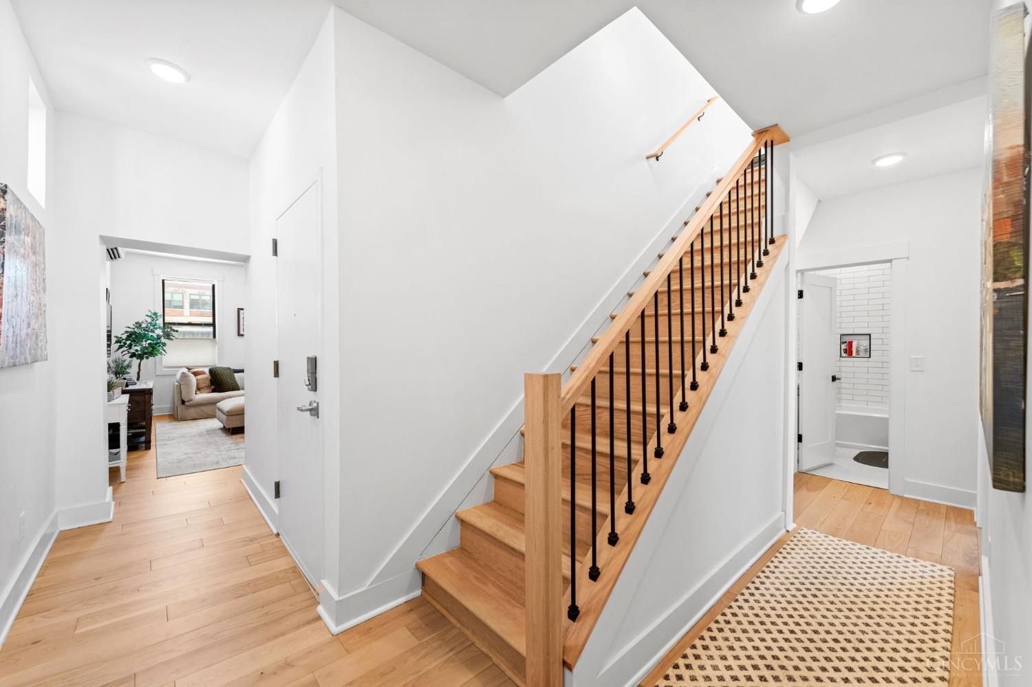 Cincinnati, Ohio, 45202, United States, 3 Bedrooms Bedrooms, ,3 BathroomsBathrooms,Residential,For Sale,1942125