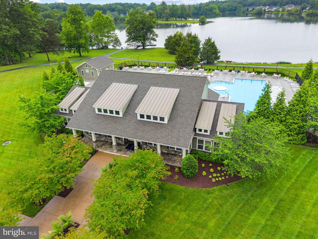 Warrenton, Virginia, 20187, United States, 4 Bedrooms Bedrooms, ,4 BathroomsBathrooms,Residential,For Sale,2048905