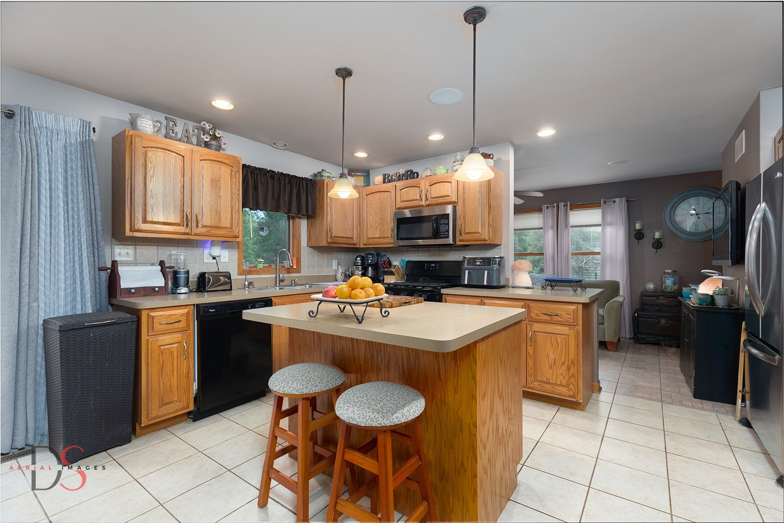 Marseilles, Illinois, 61341, United States, 6 Bedrooms Bedrooms, ,6 BathroomsBathrooms,Residential,For Sale,1925611