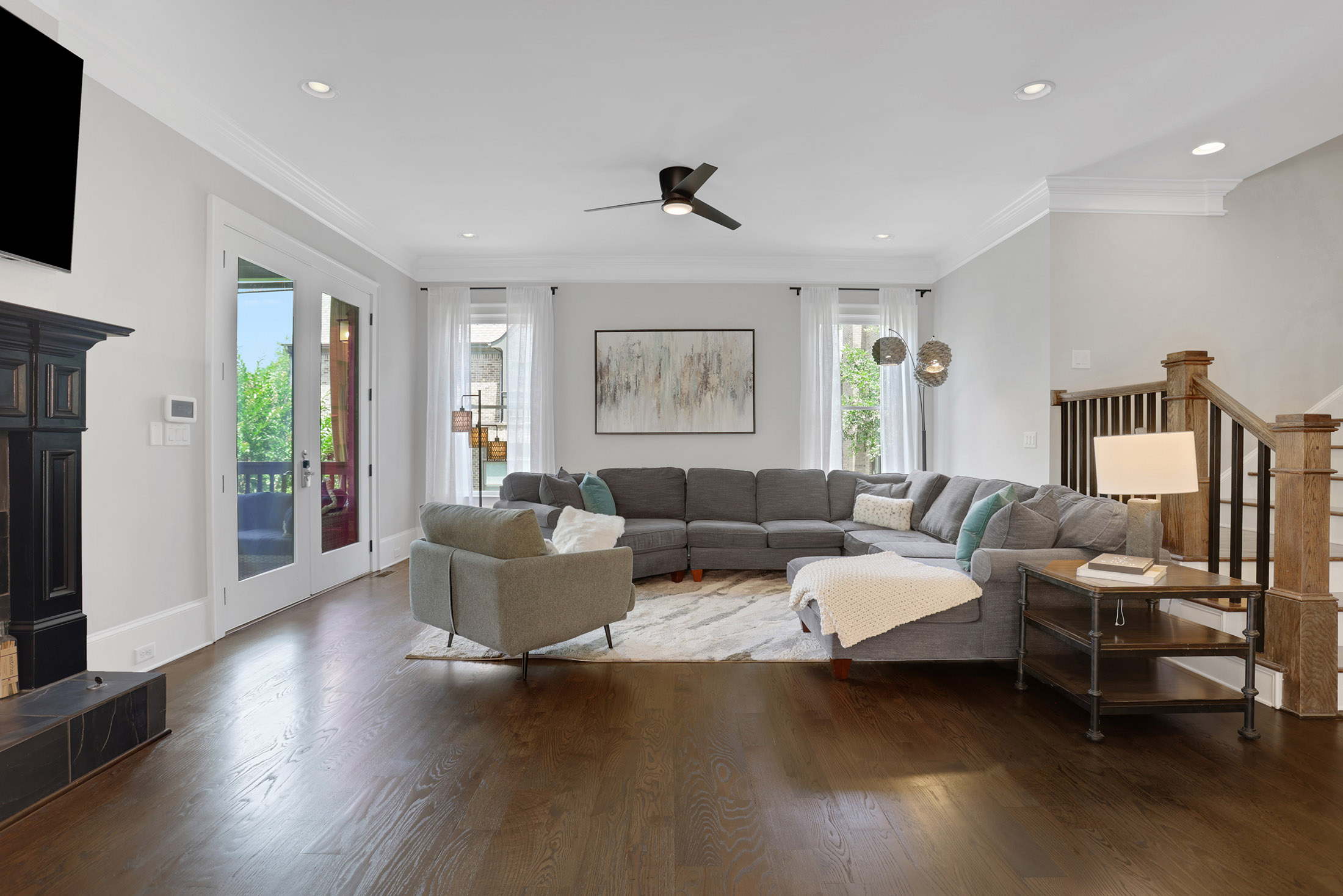  Sophisticated Brick Residence in Coveted Brookhaven Location - 物件實景