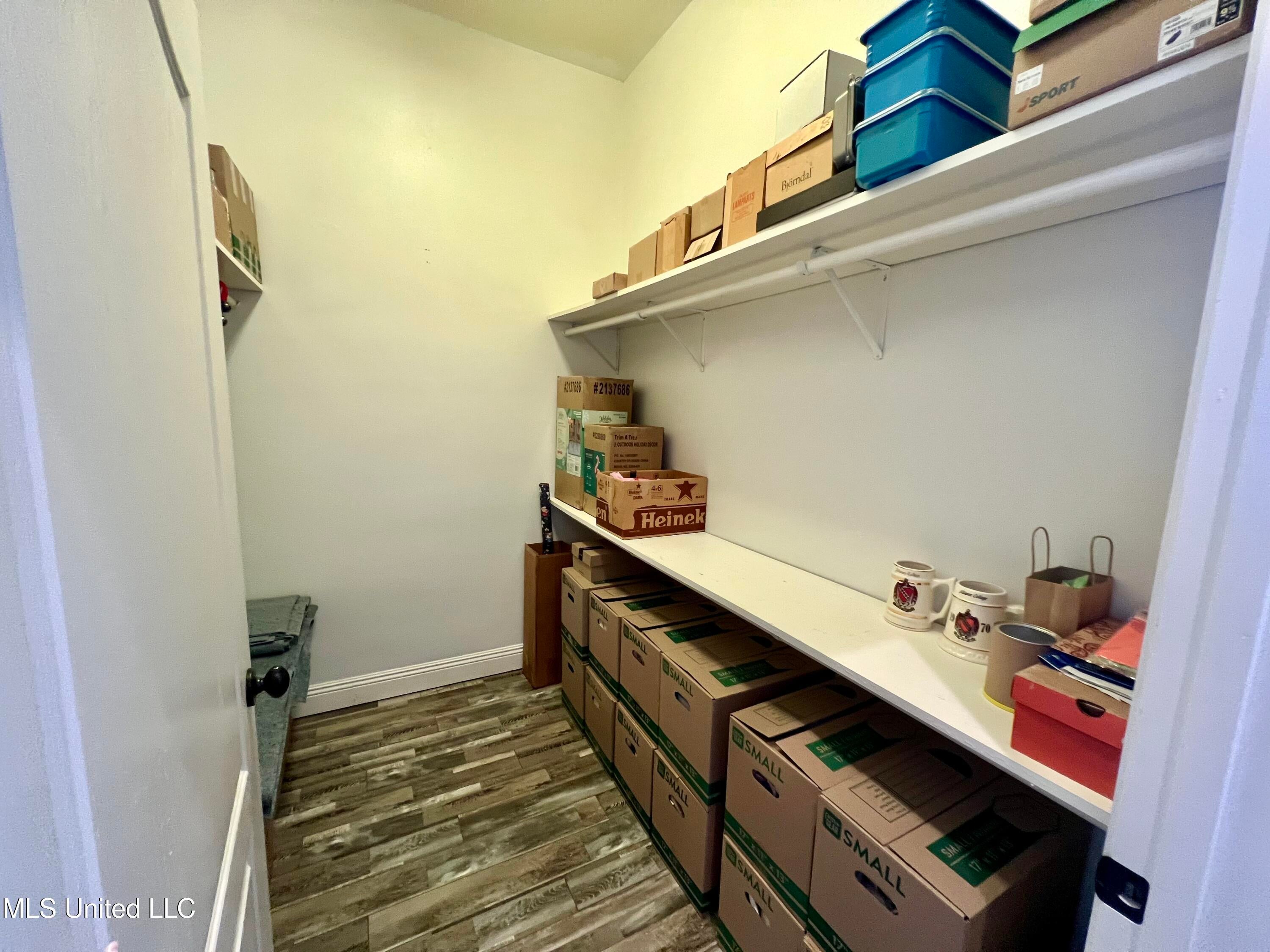 Pascagoula, Mississippi, 39567, United States, 4 Bedrooms Bedrooms, ,3 BathroomsBathrooms,Residential,For Sale,1732005