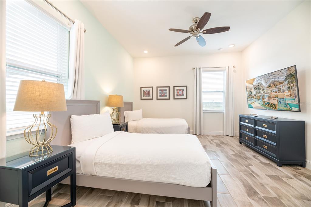 Kissimmee, Florida, 34747, United States, 6 Bedrooms Bedrooms, ,6 BathroomsBathrooms,Residential,For Sale,1994455