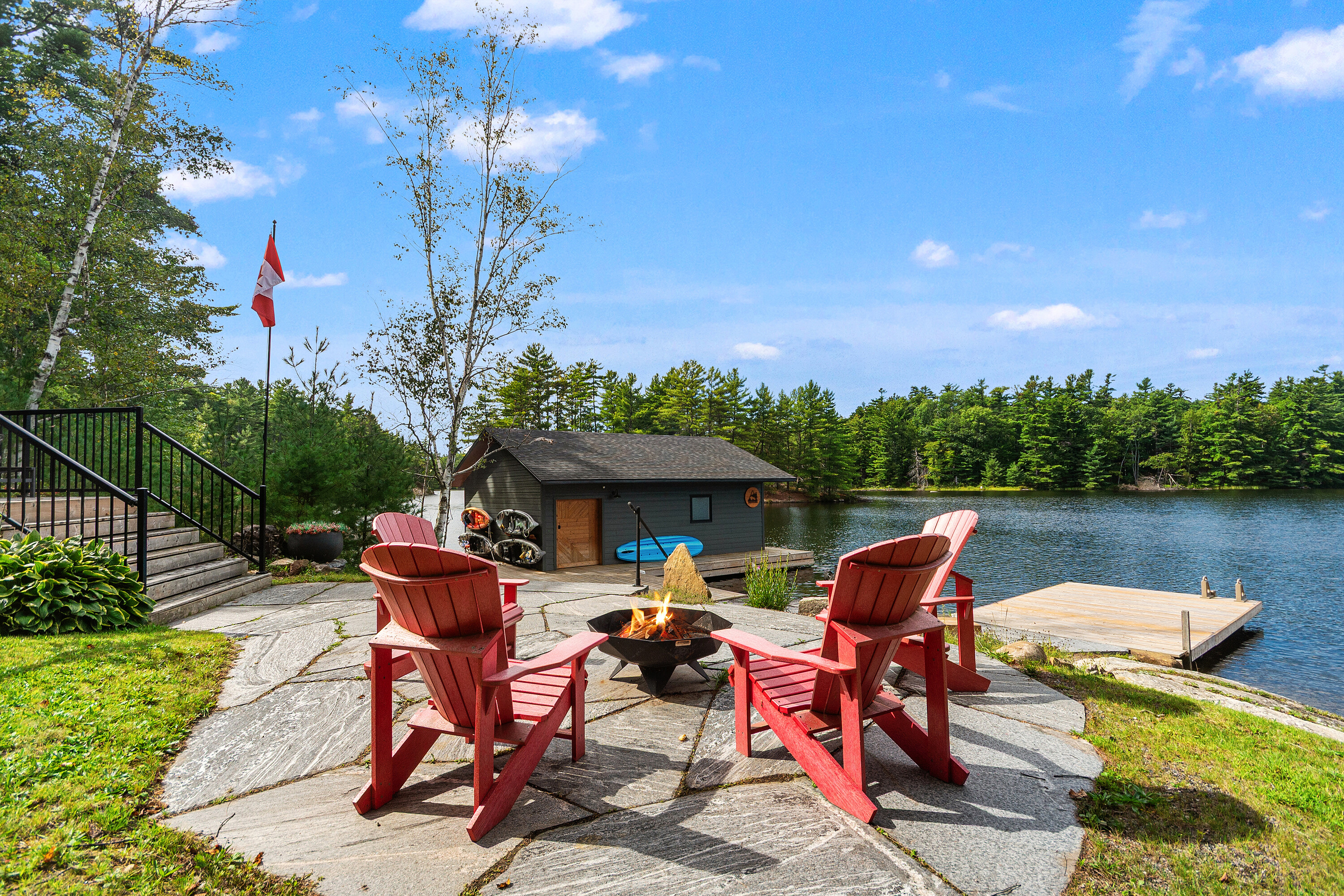  Go Home Lake Family Cottage - 物件實景