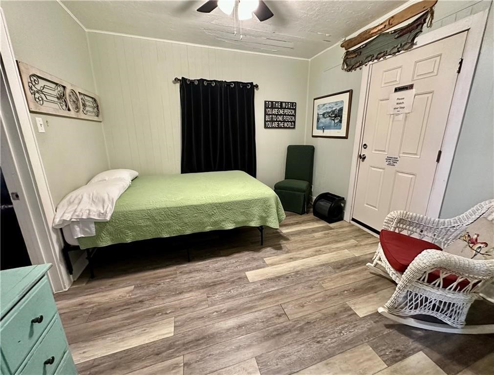 Corpus Christi, Texas, 78402, United States, 4 Bedrooms Bedrooms, ,3 BathroomsBathrooms,Residential,For Sale,1934192