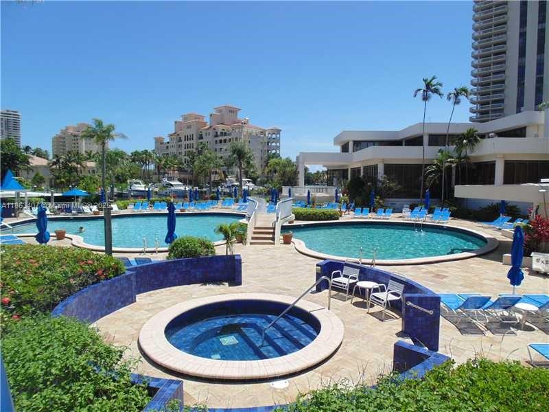Aventura, Florida, 33180, United States, 2 Bedrooms Bedrooms, ,2 BathroomsBathrooms,Residential,For Sale,1926064