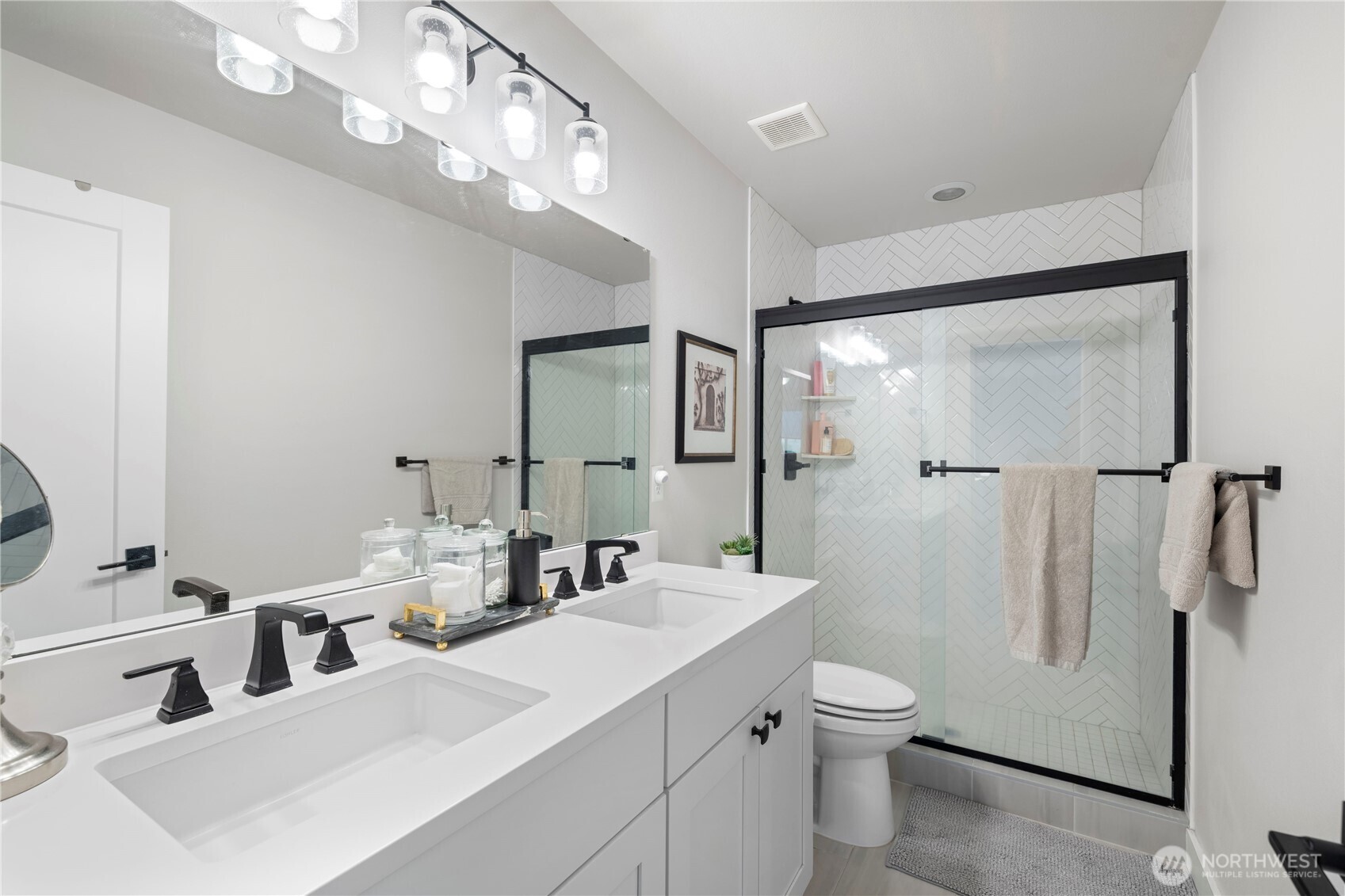 Edgewood, Washington, 98371, United States, 5 Bedrooms Bedrooms, ,4 BathroomsBathrooms,Residential,For Sale,1939200