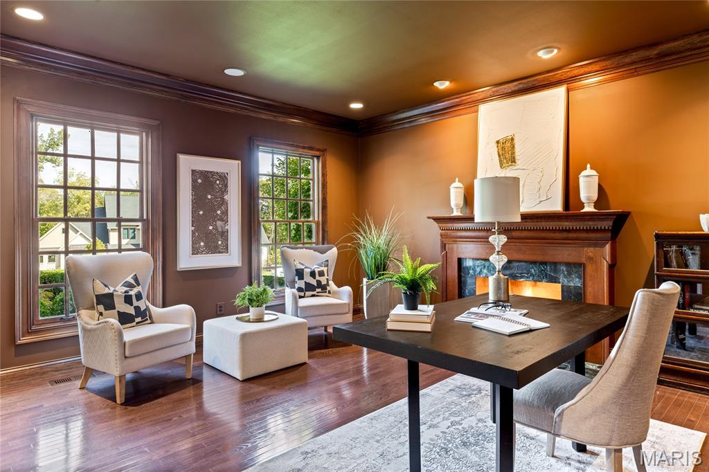 Town and Country, Missouri, 63141, United States, 5 Bedrooms Bedrooms, ,7 BathroomsBathrooms,Residential,For Sale,1966685