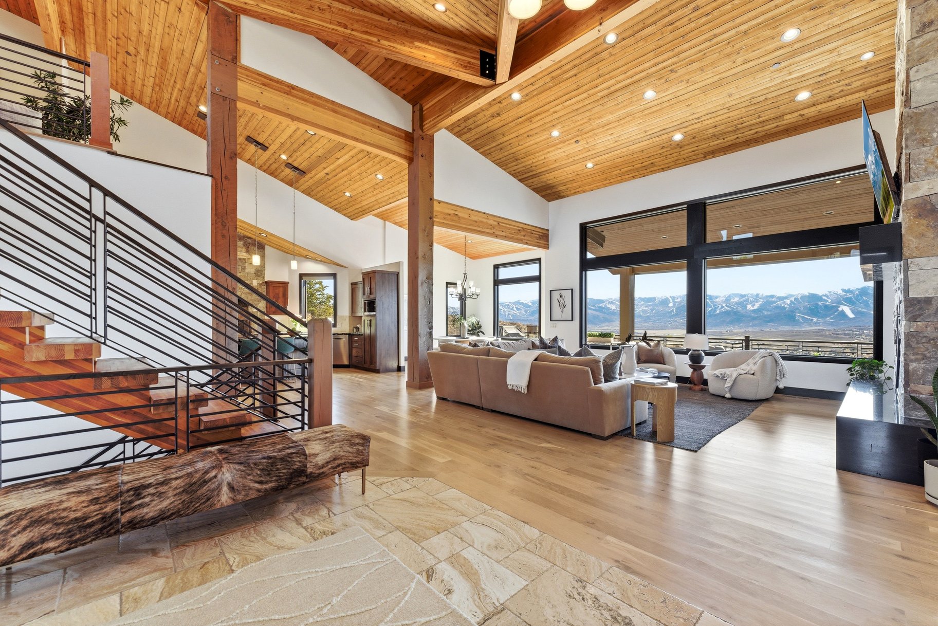  Beautiful Home with Forever Unobstructed Views on 10 Acres - 物件實景