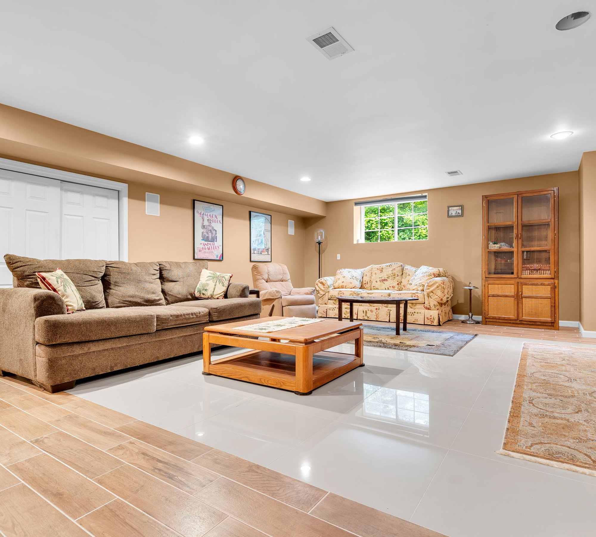 Desirable Ocean Gate Townhouse - 物件實景