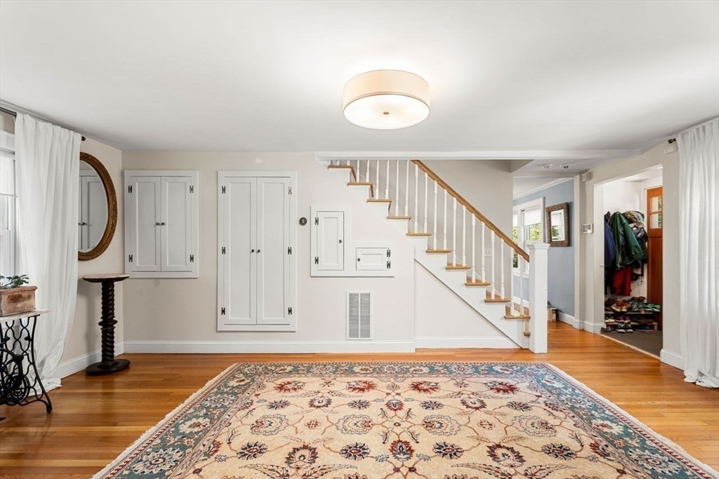 Marblehead, Massachusetts, 01945, United States, 4 Bedrooms Bedrooms, ,3 BathroomsBathrooms,Residential,For Sale,1903628