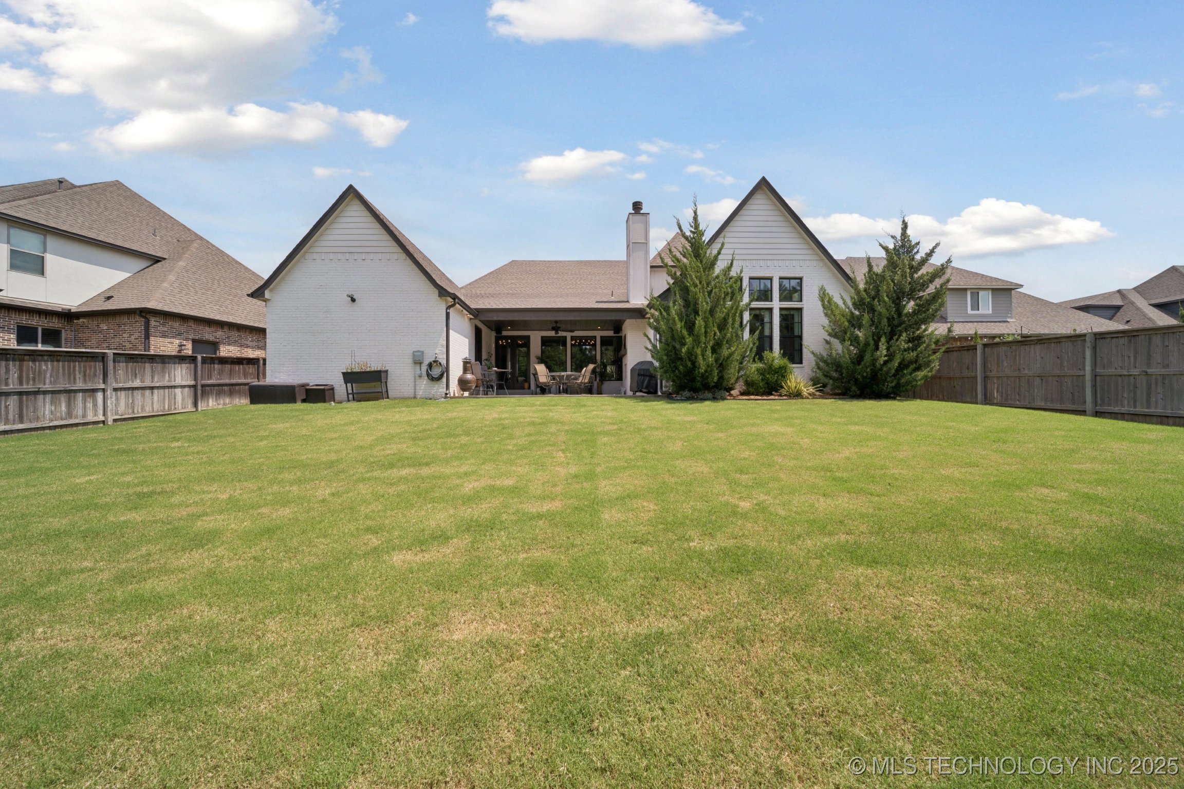 Jenks, Oklahoma, 74037, United States, 4 Bedrooms Bedrooms, ,5 BathroomsBathrooms,Residential,For Sale,1932069