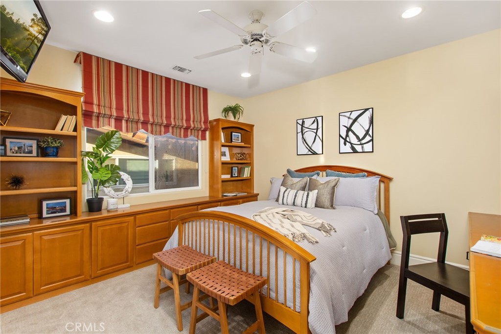 San Diego, California, 92107, United States, 6 Bedrooms Bedrooms, ,5 BathroomsBathrooms,Residential,For Sale,1843009