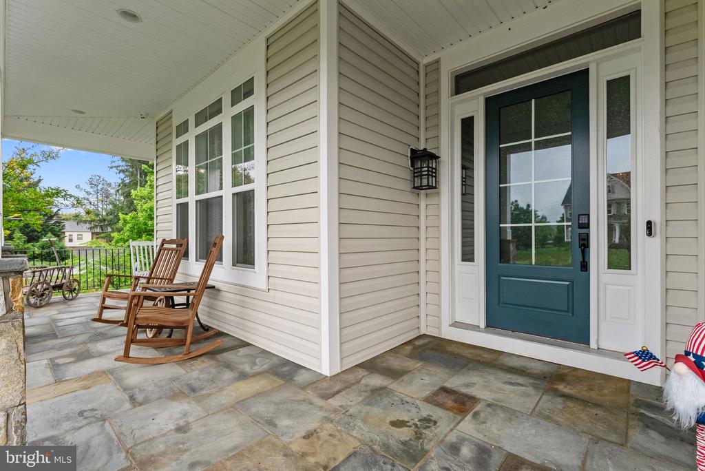 Warrenton, Virginia, 20187, United States, 4 Bedrooms Bedrooms, ,4 BathroomsBathrooms,Residential,For Sale,2048905