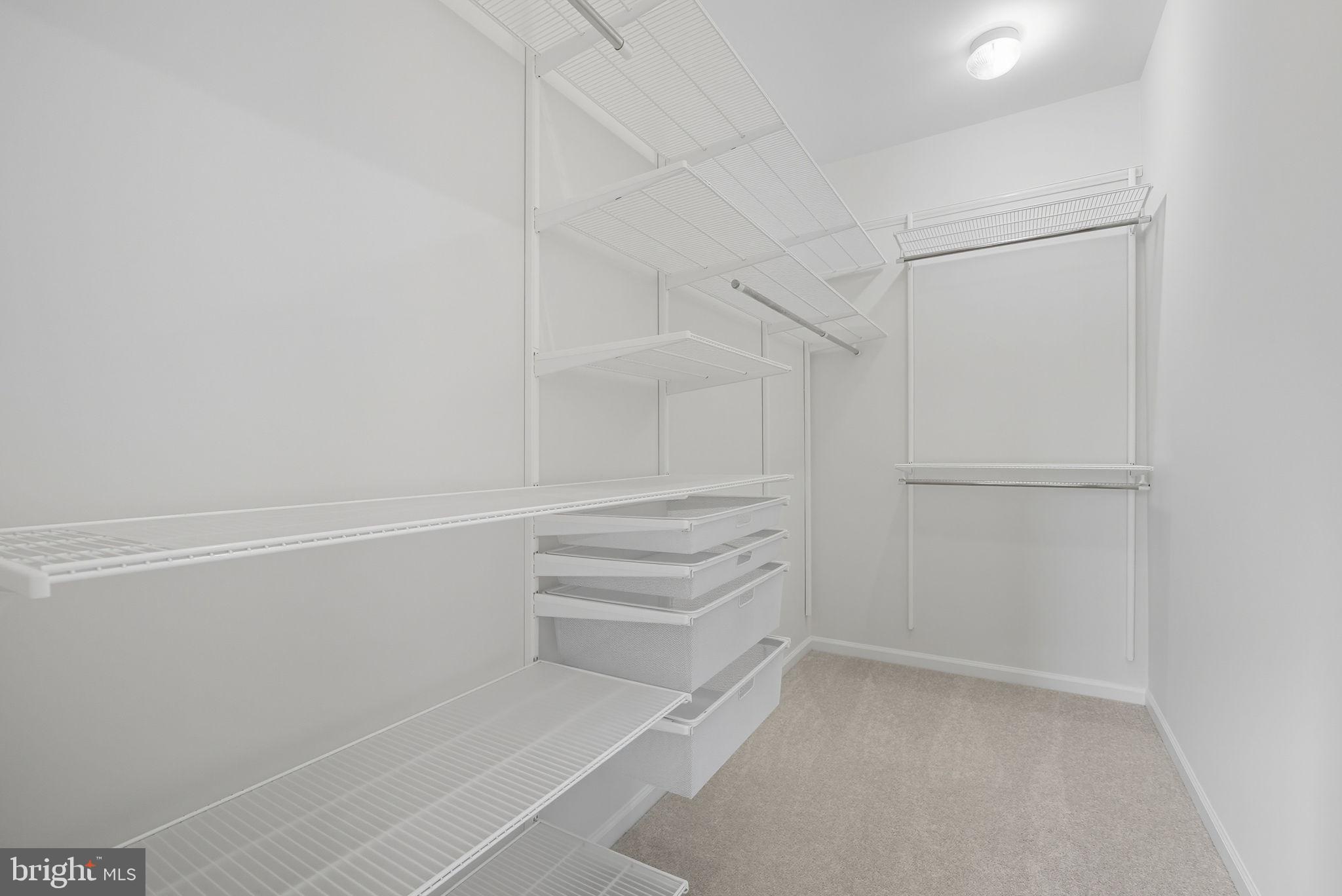 Fairfax, Virginia, 22033, United States, 3 Bedrooms Bedrooms, ,4 BathroomsBathrooms,Residential,For Sale,1975238