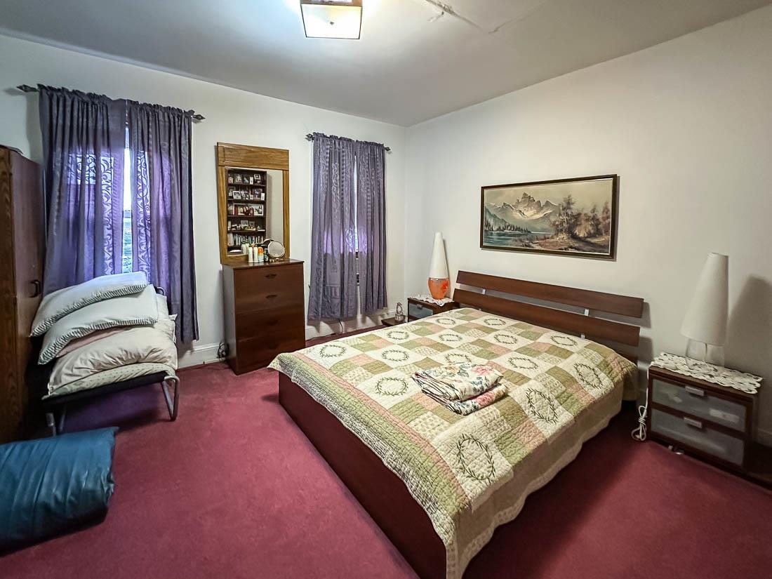 Jersey City, New Jersey, 07306, United States, 4 Bedrooms Bedrooms, ,3 BathroomsBathrooms,Residential,For Sale,1859473