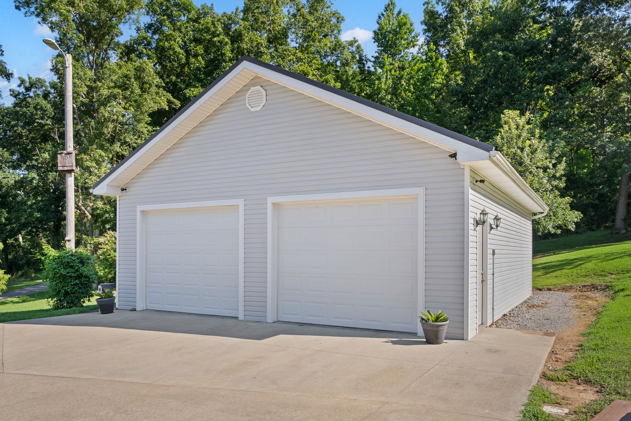 Cadiz, Kentucky, 42211, United States, 4 Bedrooms Bedrooms, ,3 BathroomsBathrooms,Residential,For Sale,1977115