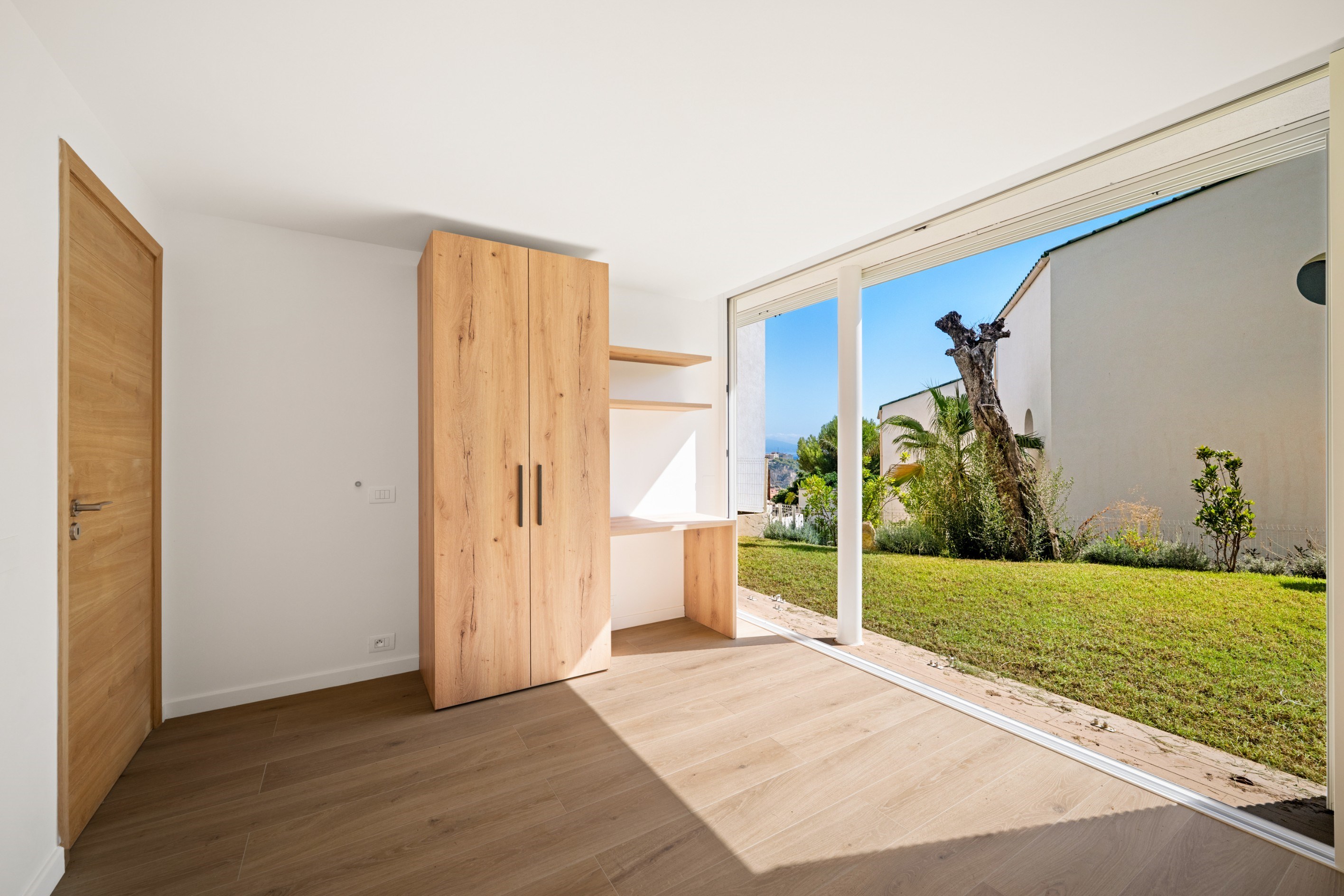  Cap d’Ail Les Salines, new 138 sqm four bedroom villa with pool and sea views - 物件實景