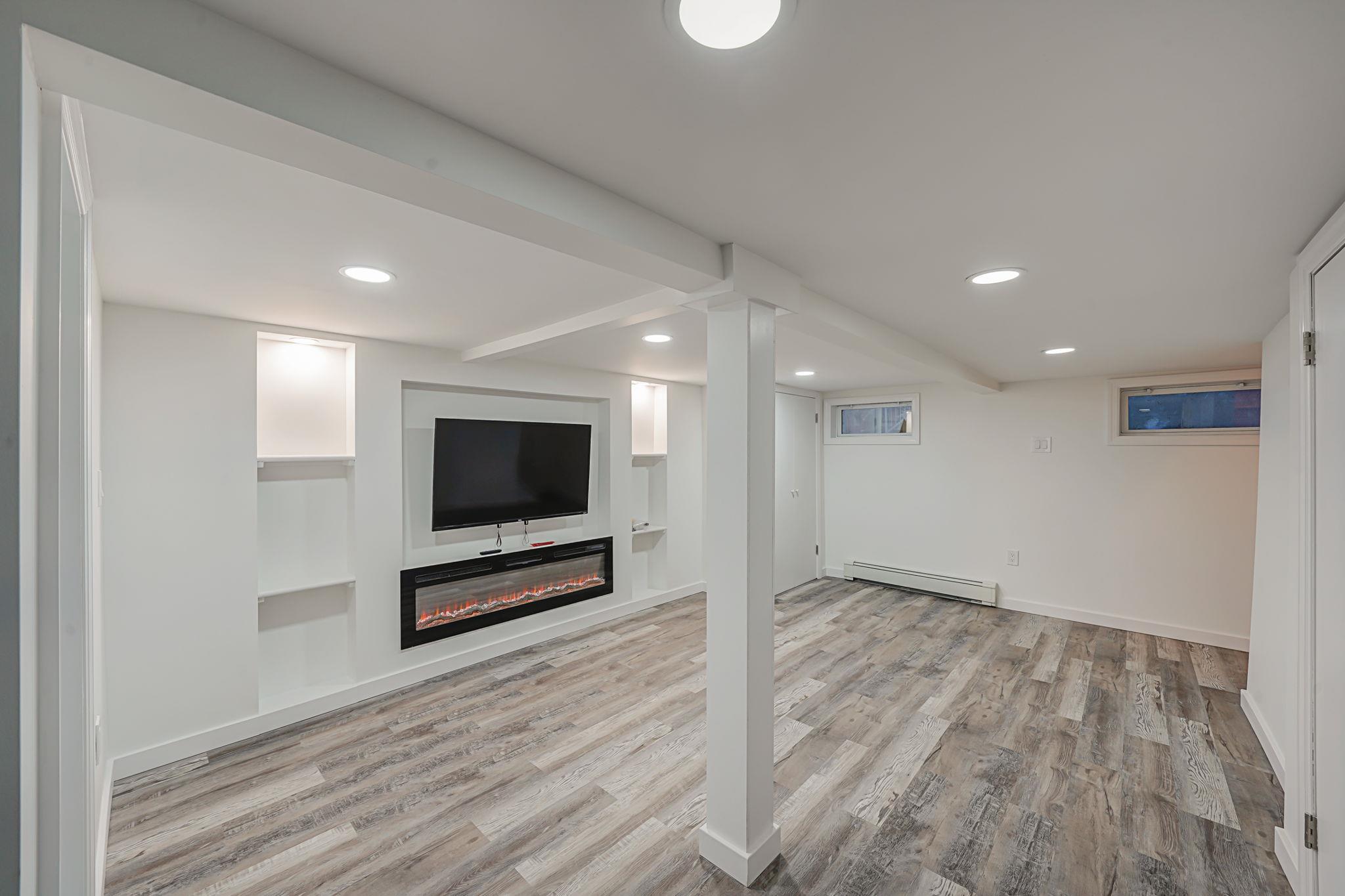 Valley Stream, New York, 11580, United States, 4 Bedrooms Bedrooms, ,2 BathroomsBathrooms,Residential,For Sale,1700084