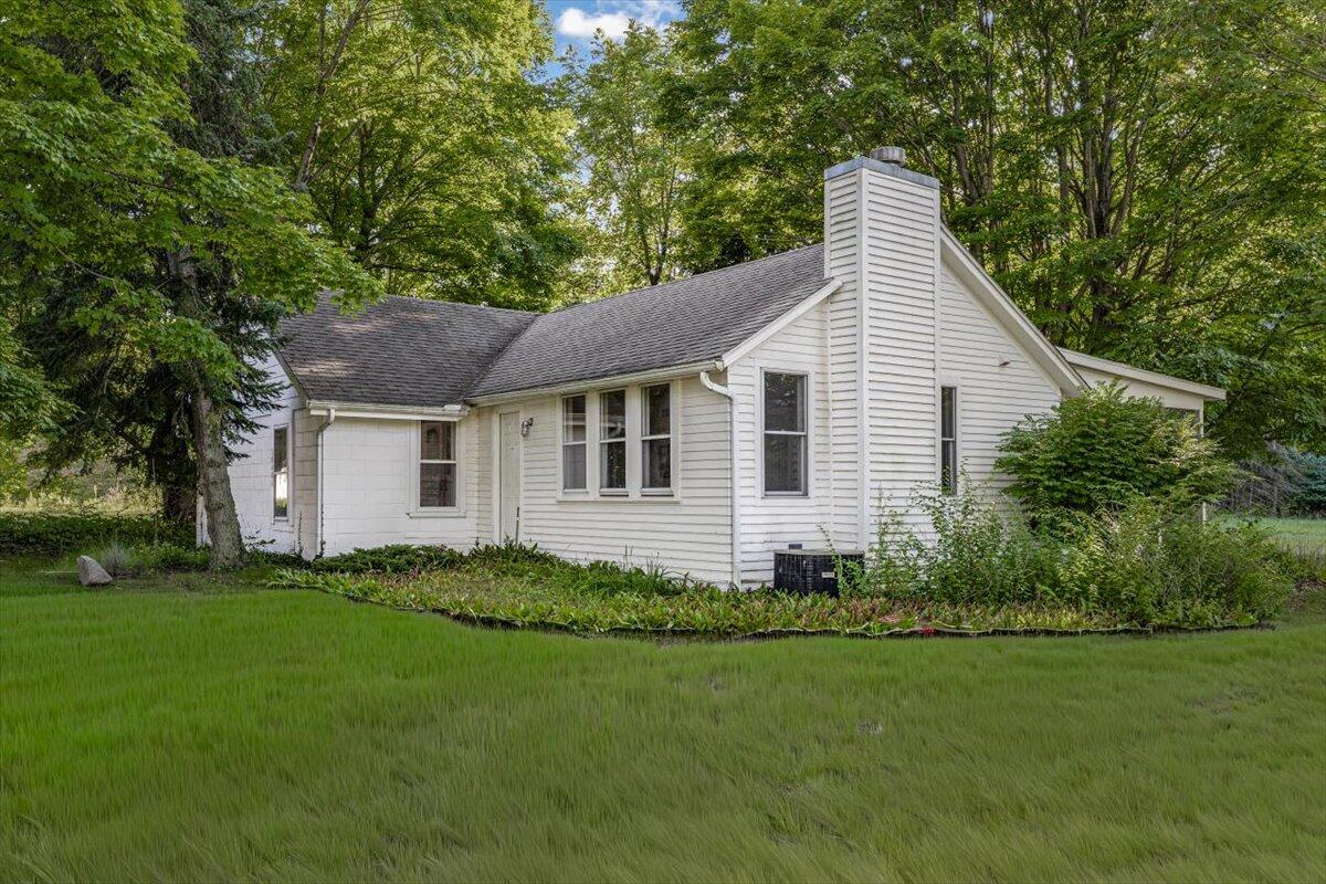 La Porte, Indiana, 46350, United States, 2 Bedrooms Bedrooms, ,Residential,For Sale,1868800