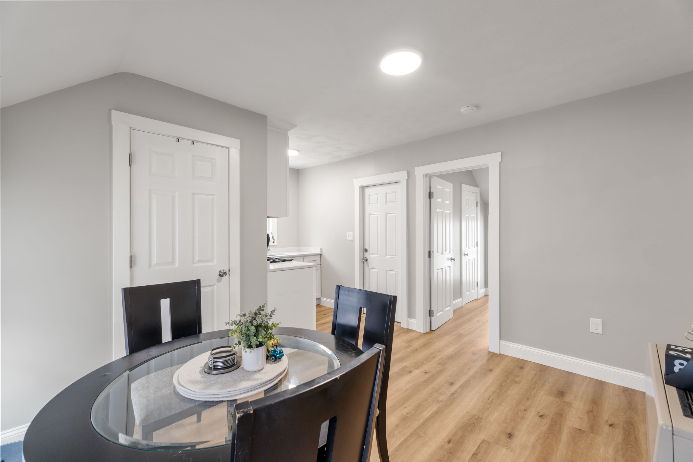  207 Belleville Avenue, New Bedford, MA, 02746 - 物件實景