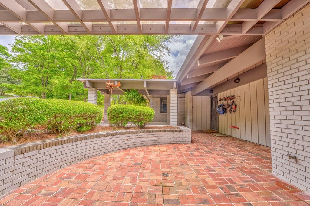 DALTON, Georgia, 30720, United States, 4 Bedrooms Bedrooms, ,5 BathroomsBathrooms,Residential,For Sale,1804321