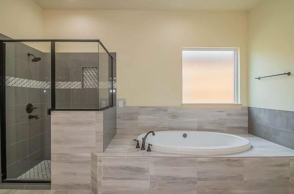 Irving, Texas, 75038, United States, 4 Bedrooms Bedrooms, ,5 BathroomsBathrooms,Residential,For Sale,1836156